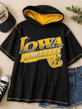 VTG Iowa Hawkeyes Hoodie T-Shirt TNT by Trau & Loevner XL USA Made